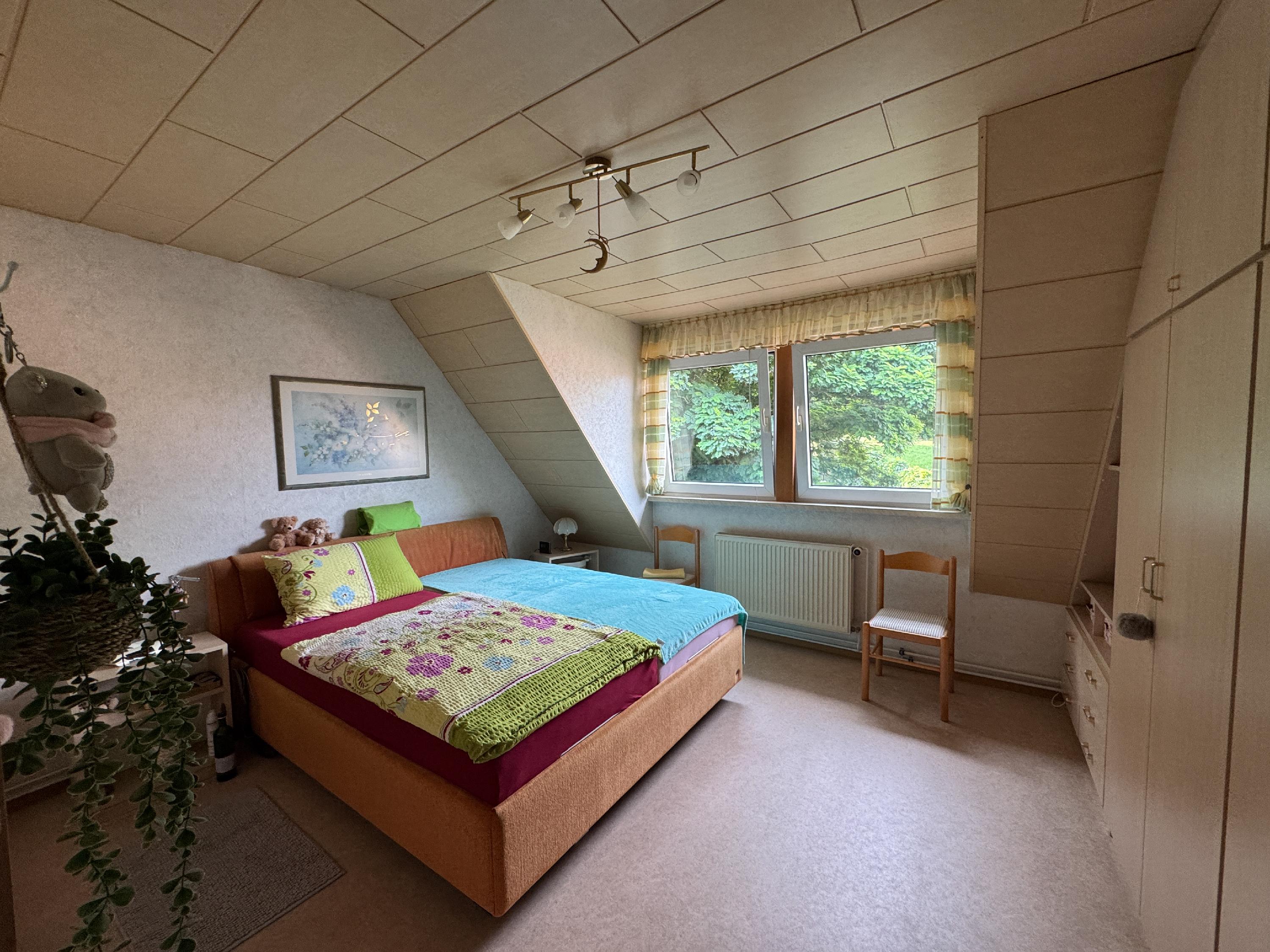 Schlafzimmer zum Garten