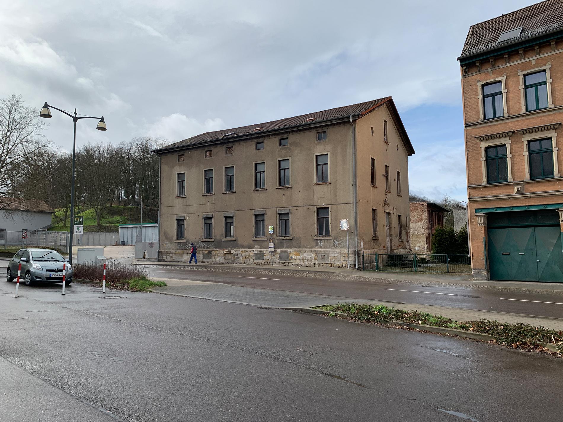Wohn- und Geschäftshaus in zentraler Lage – Bild 2
